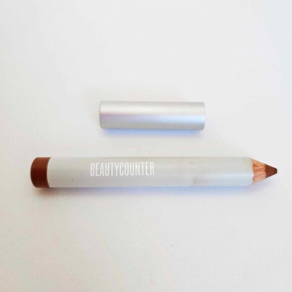*Beautycounter* Lined & Primed Defining Lip Pencil in "Rich Mocha" - NEW! - Picture 2 of 8